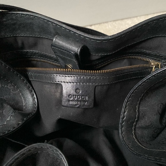 SOLD **AUTHENTIC GUCCI HANDBAG** - Picture 13 of 16